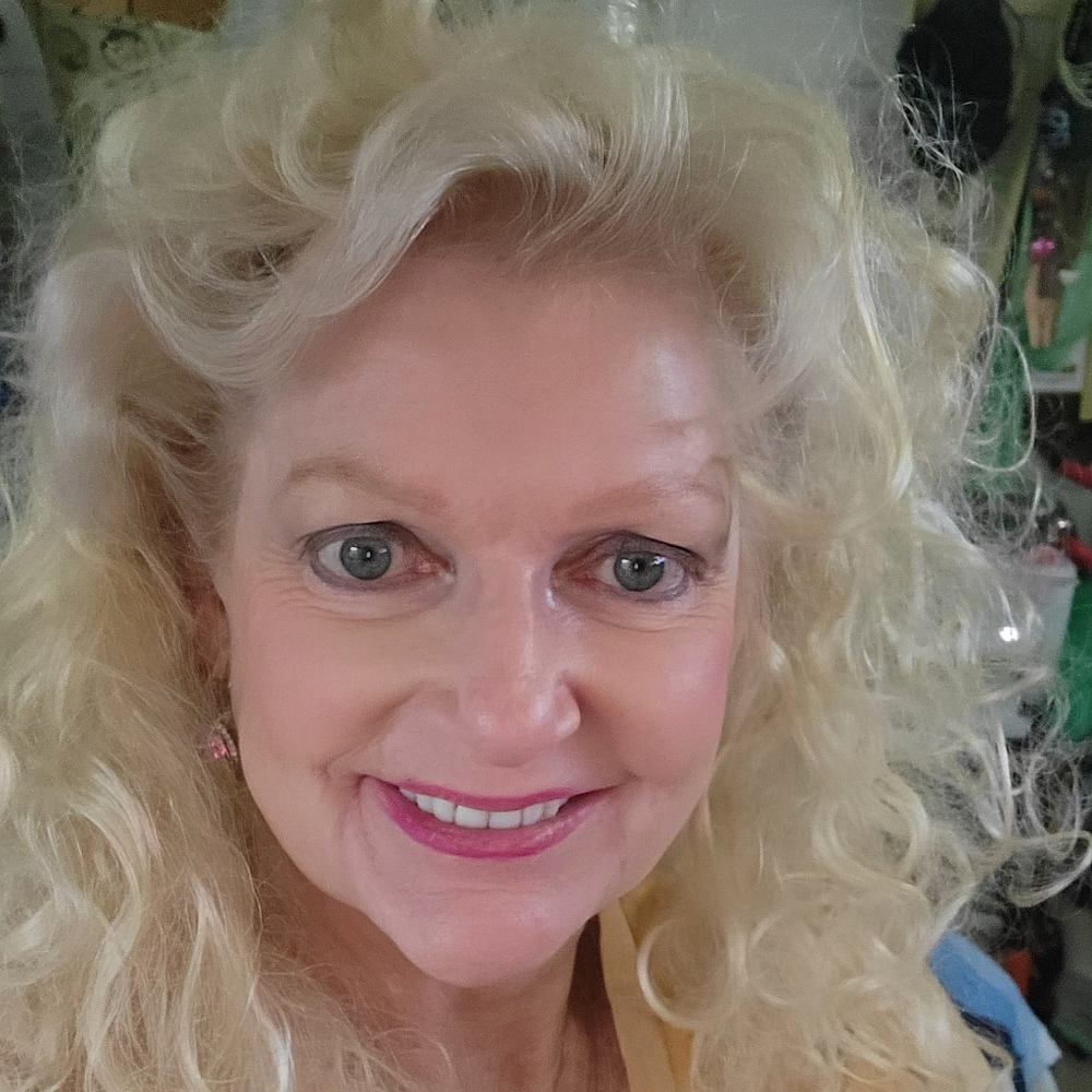 Meet your Posher, Jana